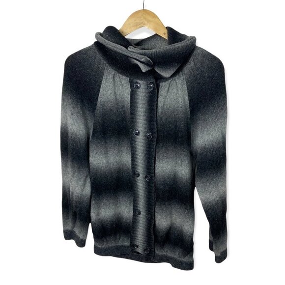 Urban Outfitters Wool‎ Blend Shacket Plaid Oversized Sweater Jacket Size Small - Picture 2 of 12